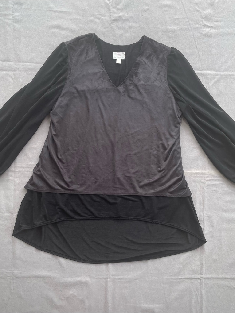 Hot in Hollywood Size XL Black High Low Balloon  Sleeves Top Blouse Women GUC